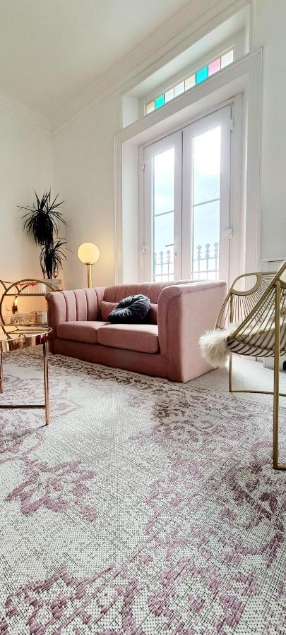 Elegant 5 Bed 4 Bath 'Vogue House' Parisian Style Home Margate Bagian luar foto